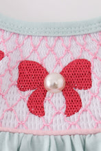 Load image into Gallery viewer, Blue bow pearl smocked bubble
