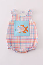 Load image into Gallery viewer, Blue plaid fish embroidery bubble
